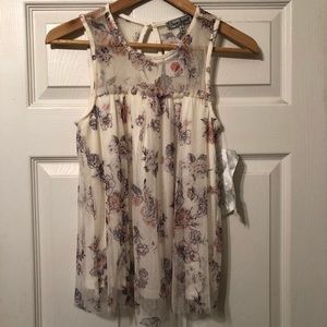 Cute flirty sleeveless blouse